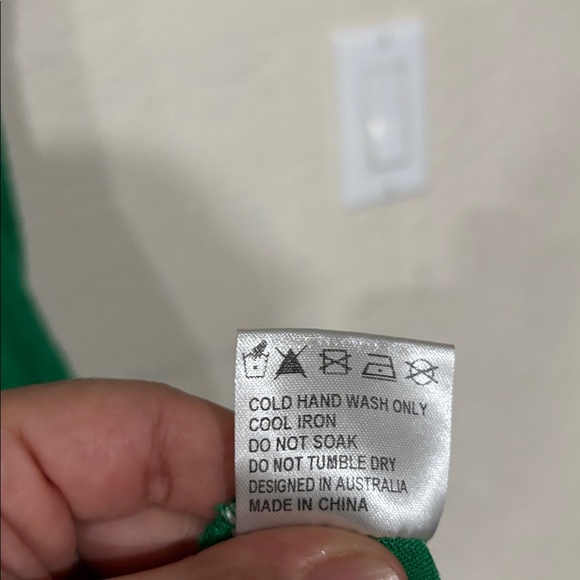 Hello Molly Vibrant Green dress - Picture 9 of 11